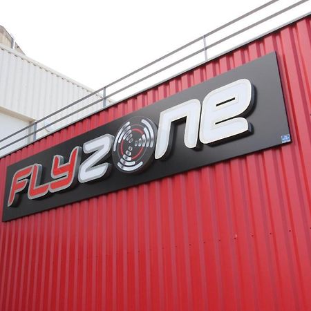 Lézignan-Corbières Auberge Flyzone المظهر الخارجي الصورة